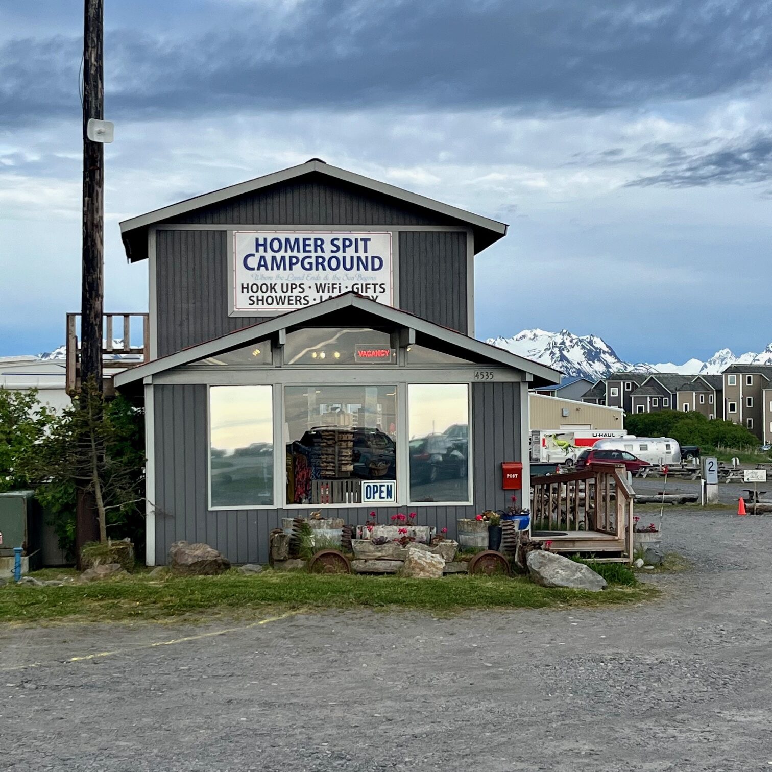 The entrance to homer spit campground